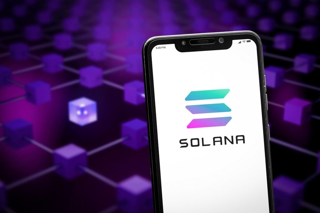 Solana Blockchain Keeps Its Head Above Water Amid Sam Bankman-Fried’s Rapid Empire Collapse