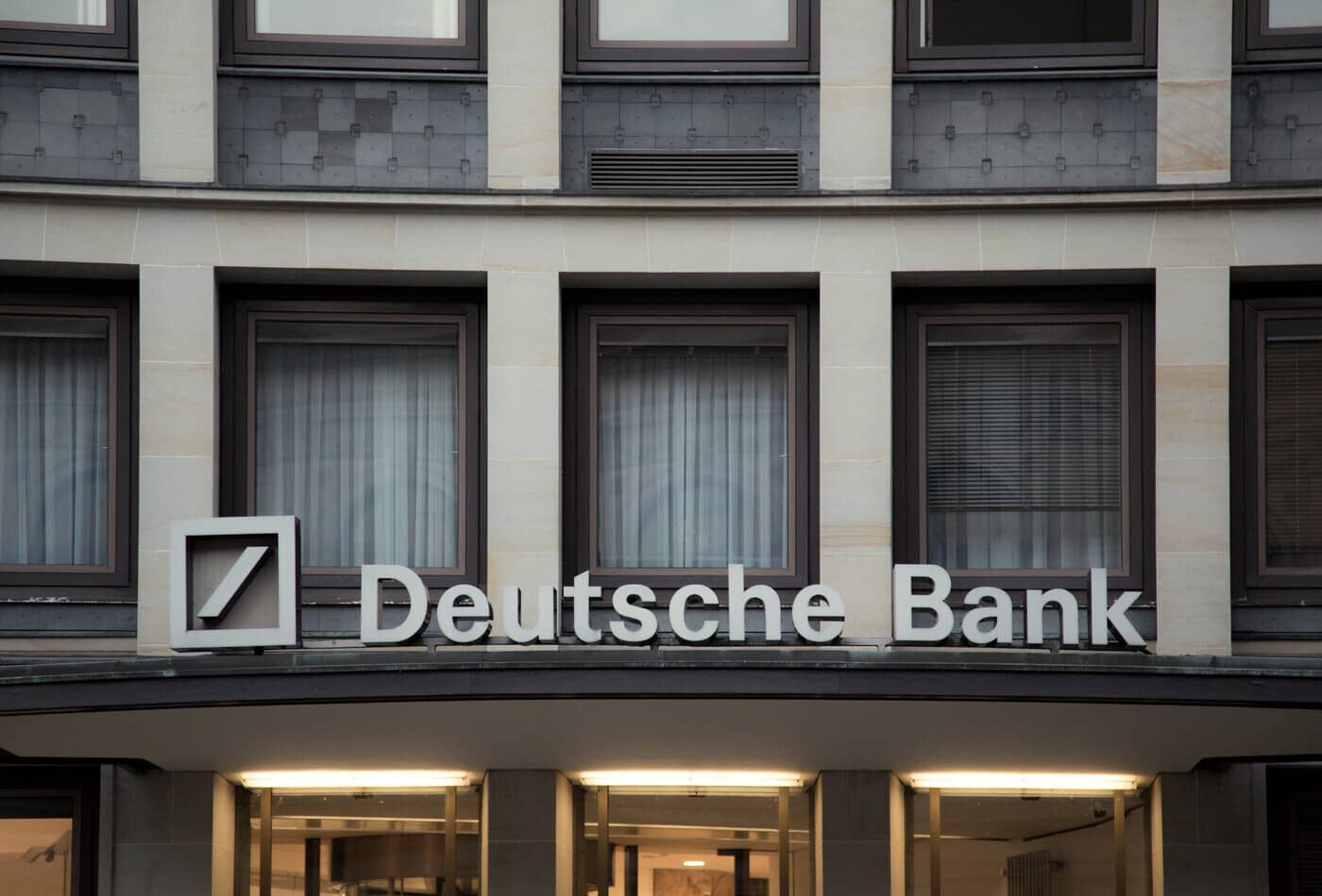 Deutsche Bank Reportedly Applies For Crypto License In Germany