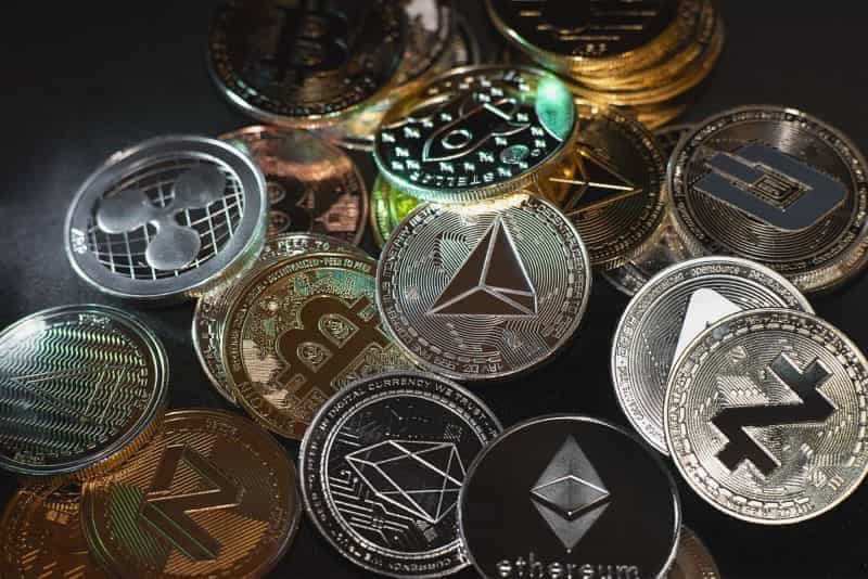 Analyst’s Picks: 5 Altcoins Primed for Profitable Trading