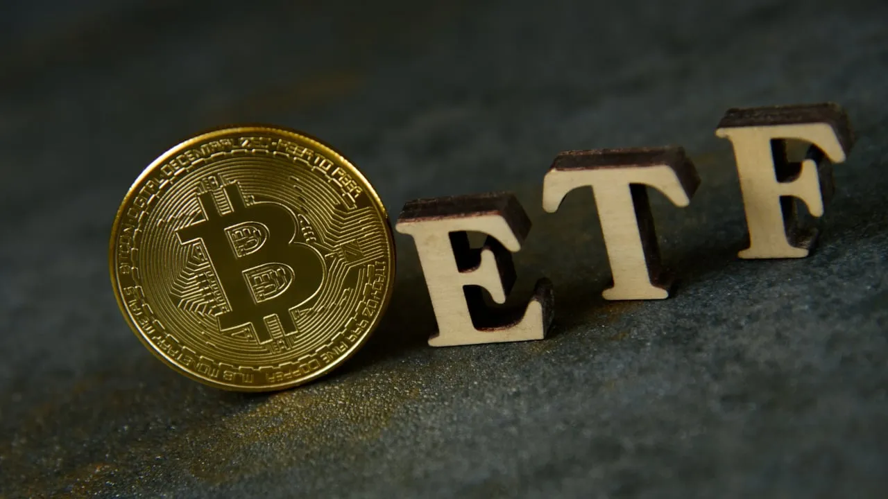 Bitcoin ETFs See Massive $403M Inflow Amid Price Surge